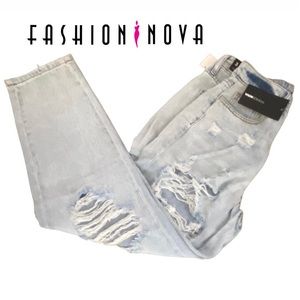 👖 NWT Fashion Nova Distressed Jeans